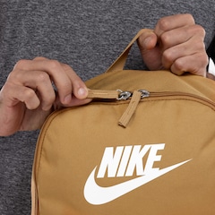 Mochila Nike Heritage com Multi Compartimentos - 25 Litros - Foto 2