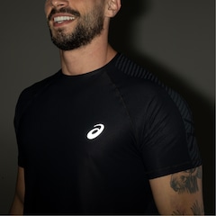 Camiseta ASICS Manga Curta Recortes 4 - Masculina - Foto 5