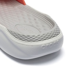 Sandália Crocs Adulto Slide Literide - Foto 6