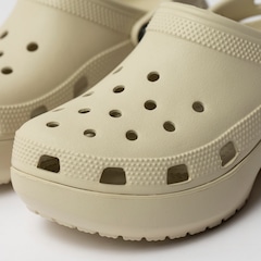 Sandalia Crocs Classic Platform Clog Uni - Foto 4