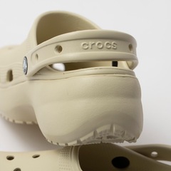 Sandalia Crocs Classic Platform Clog Uni - Foto 7