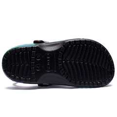 Sandália Crocs Adulto Classic T Dye Graphic Clo - Foto 6