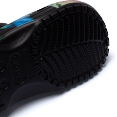 Sandália Crocs Adulto Classic T Dye Graphic Clo - Foto 9