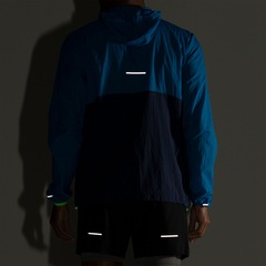 Jaqueta Corta-Vento Masculina ASICS com Capuz á Prova d'água - Foto 5
