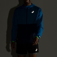 Jaqueta Corta-Vento Masculina ASICS com Capuz á Prova d'água - Foto 6