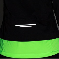 Jaqueta ASICS com Capuz Feminina Running Impermeável Sound - Foto 8