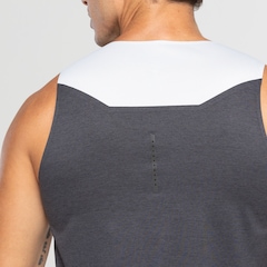 Camiseta Regata On Running - Masculina - Foto 5