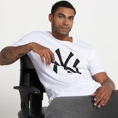 Camiseta New York Yankees MLB New Era Manga Curta Masculina Básico Essentials - Foto 5