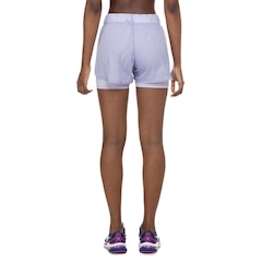 Short Feminino ASICS Duplo com Elástico Logo - Foto 3