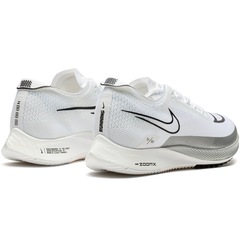 Tênis Nike Zoomx Streakfly - Masculino - Foto 5