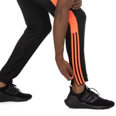 Calça adidas Masculina Tiro Essentials - Foto 4