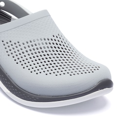 Sandália Crocs Literide 360 Clog - Adulto - Foto 8