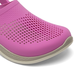 Sandália Crocs Literide 360 Clog - Adulto - Foto 8
