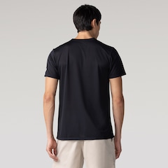 Camiseta ASICS Manga Curta Logo Espiral Crepe - Masculina - Foto 3