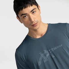 Camiseta ASICS Manga Curta Light Nagoya - Masculina - Foto 4