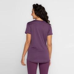 Camiseta Cava Tradicional Básica Manga Curta Oxer Jogging III - Feminina - Foto 3