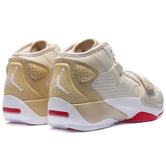 Tênis Nike Jordan Zion 2 DD - Masculino - Foto 4