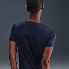 Camiseta Feminina Nike Dri-Fit Legend - Foto 3