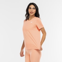 Camiseta Feminina Nike Dri-Fit Legend - Foto 5