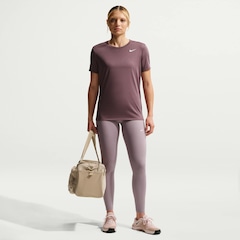 Camiseta Feminina Nike Dri-Fit Legend - Foto 4