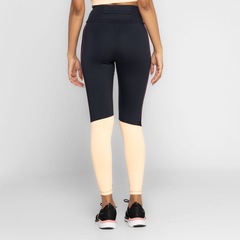 Calça Legging Feminina Oxer Cós Médio e Média Compressão Textura - Foto 4