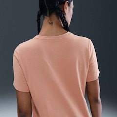 Camiseta Feminina Nike Manga Curta Sportswear Essential Icon - Foto 5