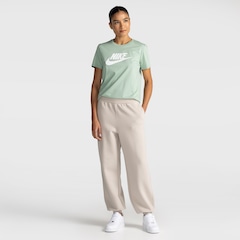 Camiseta Feminina Nike Manga Curta Sportswear Essential Icon - Foto 3