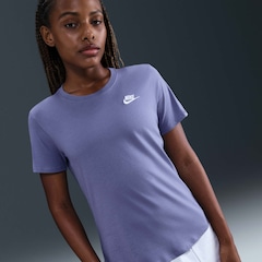 Camiseta Feminina Nike Manga Curta Sportswear Club - Foto 2