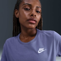 Camiseta Feminina Nike Manga Curta Sportswear Club - Foto 4
