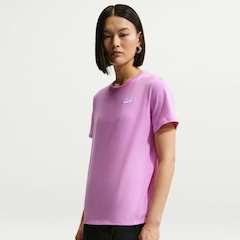 Camiseta Feminina Nike Manga Curta Sportswear Club - Foto 1