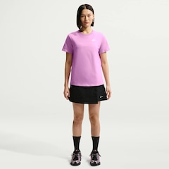 Camiseta Feminina Nike Manga Curta Sportswear Club - Foto 2