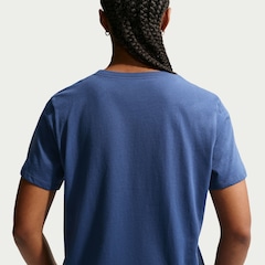 Camiseta Feminina Nike Manga Curta Sportswear Club - Foto 5