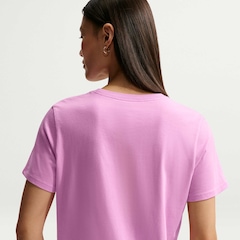 Camiseta Feminina Nike Manga Curta Sportswear Club - Foto 5
