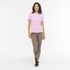 Camiseta Feminina Nike Manga Curta Sportswear Club - Foto 4