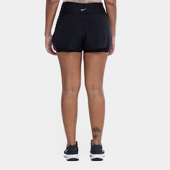 Short Feminino Nike Dri-Fit 2N1 Swift - Foto 2