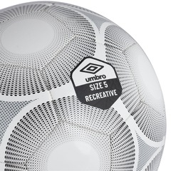 Bola de Futebol Umbro Pass - Foto 2
