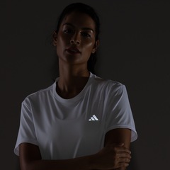 Camiseta Feminina adidas Manga Curta Run It - Foto 6