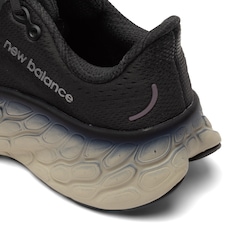 Tênis New Balance Fresh Foam X More V4 - Masculino - Foto 7