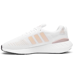 Tênis adidas Swift Run 22 - Feminino - Foto 3