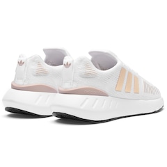 Tênis adidas Swift Run 22 - Feminino - Foto 4