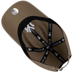 Boné Aba Curva New York Yankees New Era MLB Strapback 920 ST PERM KHK - Adulto - Foto 10