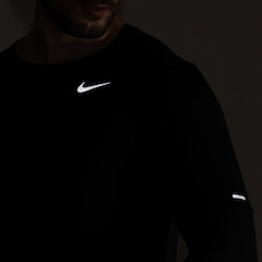 Camiseta Masculina Nike Manga Longa Dri-Fit Element Crew - Foto 3
