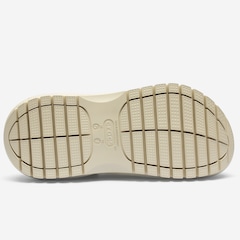 Sandália Crocs Classic Mega Crush Clog - Foto 6