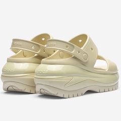 Sandália Crocs Classic Mega Crush - Foto 4