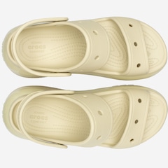 Sandália Crocs Classic Mega Crush - Foto 5