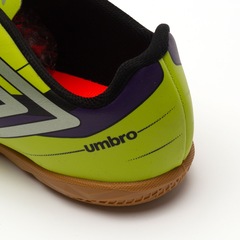 Chuteira Futsal Infantil Umbro Prisma Plus - Foto 7