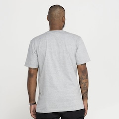 Camiseta Huf Manga Curta Essentials Og Logo - Foto 4