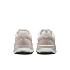 Tênis Nike Run Swift 3 - Feminino - Foto 6