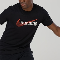 Camiseta Masculina Nike Dri-Fit Tee Heritage - Foto 6