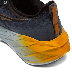 Tênis ASICS Novablast 4 - Masculino - Foto 7